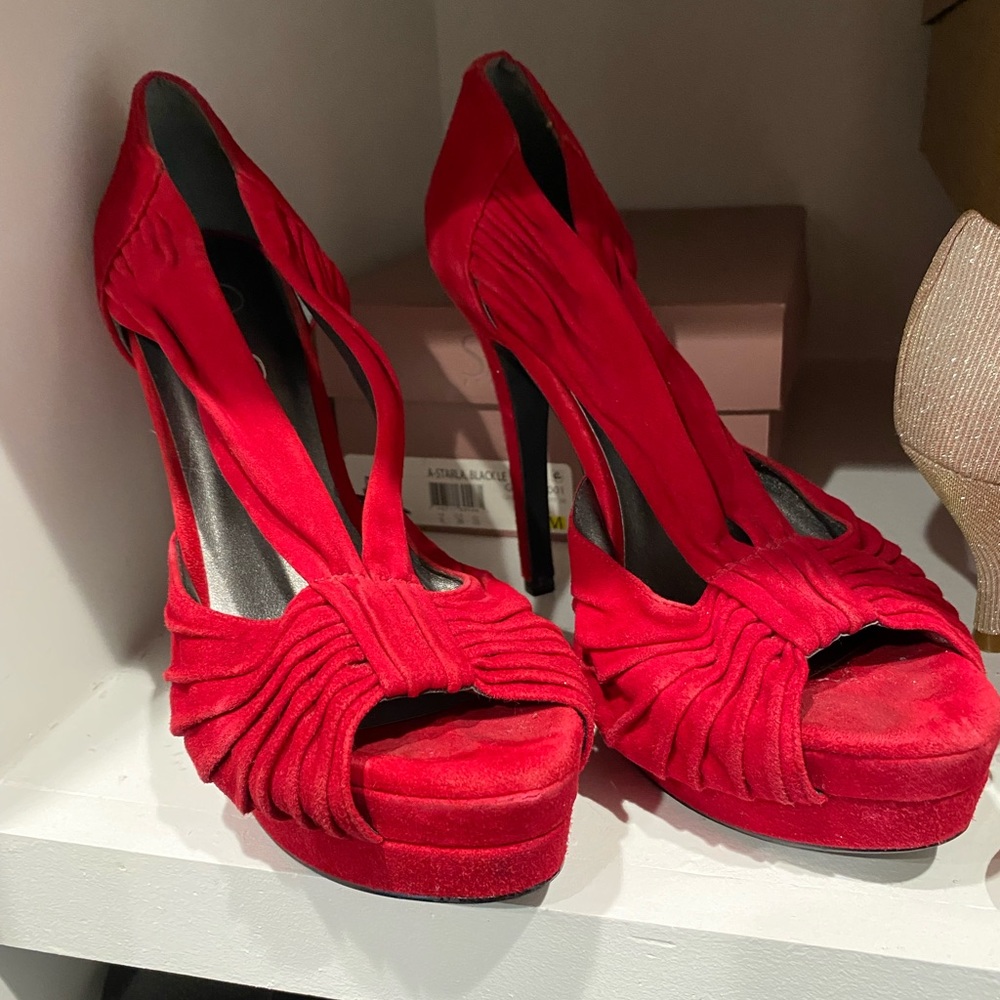 Jessica Simpson suede red High Heels